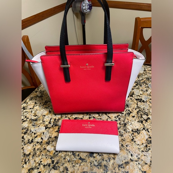 kate spade Handbags - Kate Spade Cream & Red Handbag with Matching Wallet 👜